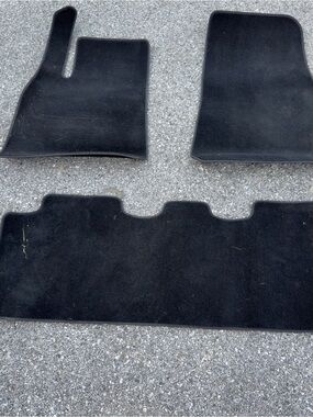 Black Tesla Factory Carpet Floor Mats Set. 2020-2025 model Y. OEM